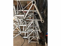 Prolyte - x40d - diverse lichte apparatuur - afbeelding 2 van  2