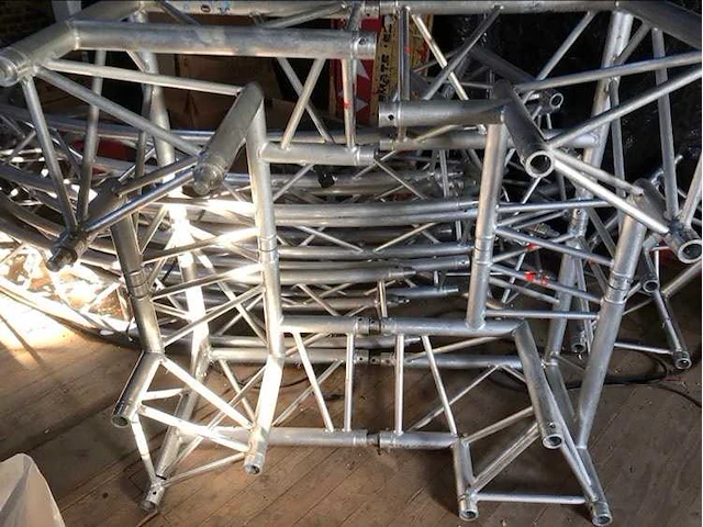 Prolyte - x40d - russisch aluminium - afbeelding 1 van  1