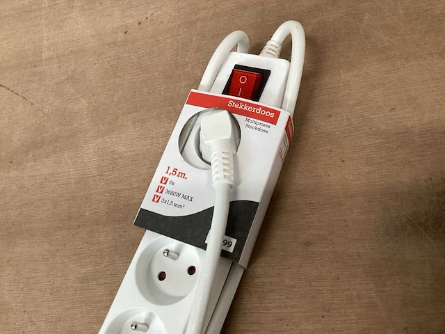 Promax stekkerdoos 6 voudig met schakelaar (30x) - afbeelding 2 van  5