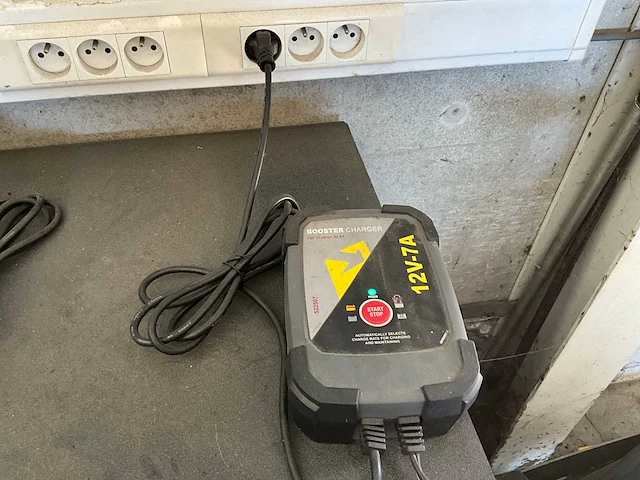 Propulstation booster 12/24v 3200/1600ca - afbeelding 10 van  18