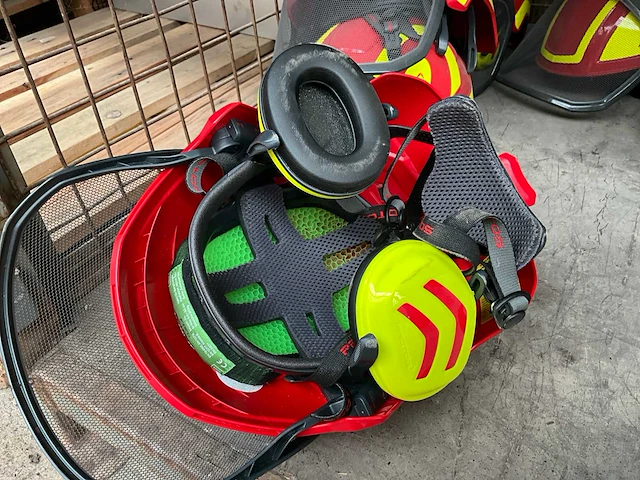 Protos cl helmen (6x) + voetbescherming - afbeelding 6 van  11