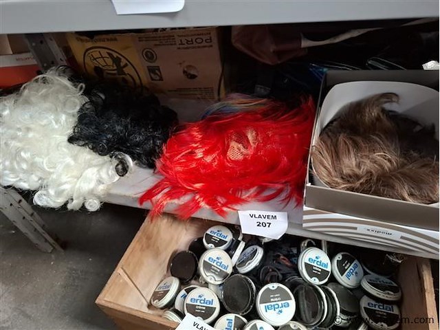 Pruiken - afbeelding 1 van  1