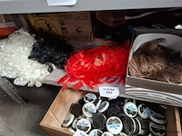 Pruiken - afbeelding 1 van  1