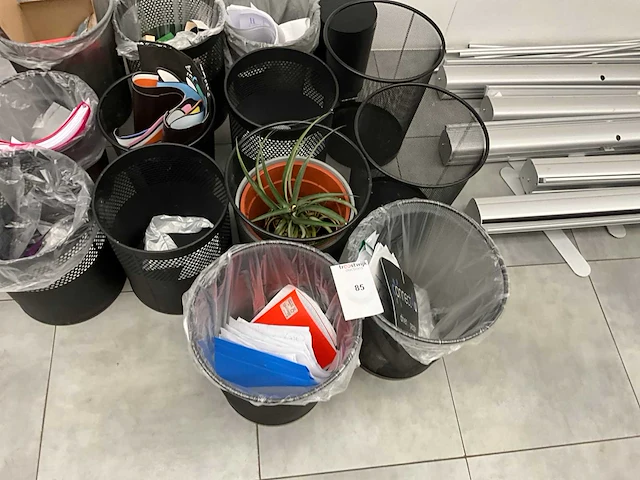 Prullenbakken (13x) - afbeelding 3 van  5