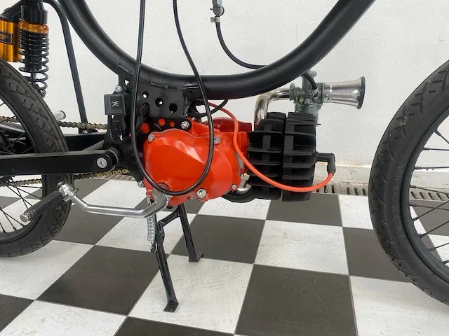 Puch - cafe racer - motorfiets - afbeelding 9 van  11