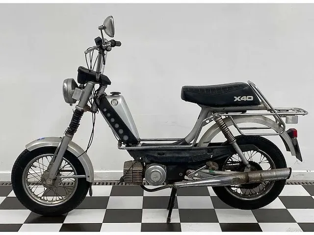 Puch - x40 - motorfiets - afbeelding 1 van  7