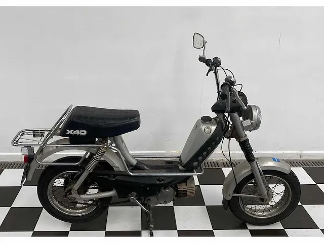 Puch - x40 - motorfiets - afbeelding 5 van  7