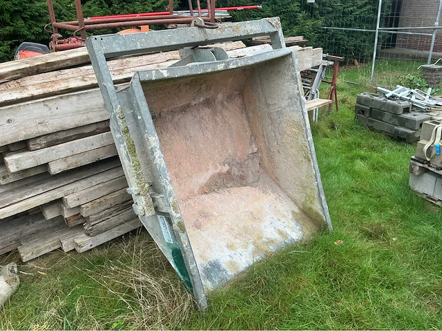 Puinbak 2000kg diverse bouwmaterialen - afbeelding 1 van  3