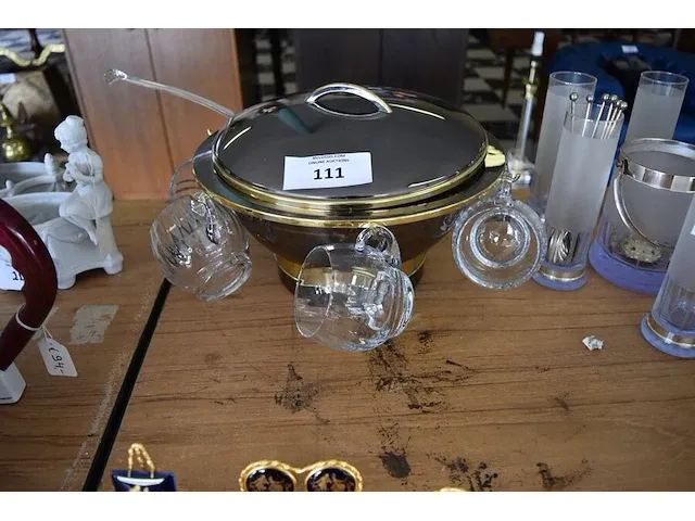 Punchpot met deksel , lepel en 5 glazen - afbeelding 1 van  6