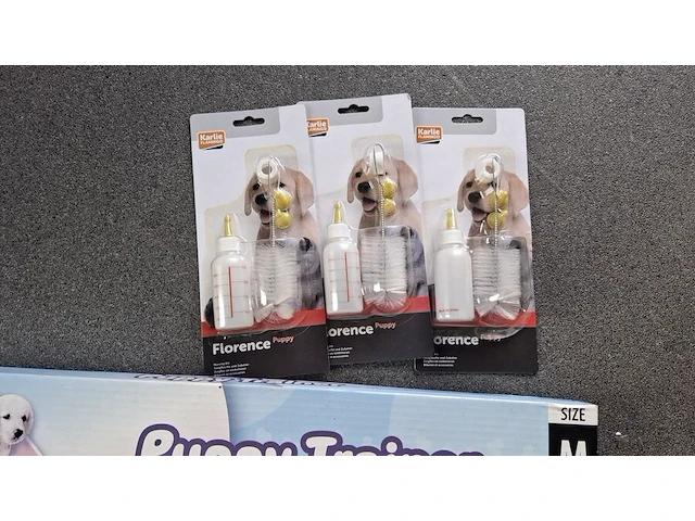 Puppy trainer m flamingo nieuw in doos + 3 puppy nursing kit - afbeelding 3 van  3
