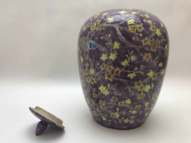 Purple-ground famille rose ‘dayazhai’ vase - porcelain - china - guangxu or republic of china (1912-1949) - afbeelding 4 van  25