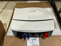 Pv grid-connected inverter saj / neiuw - afbeelding 1 van  6