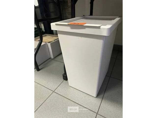 Pvc afvalbakje - afbeelding 1 van  2