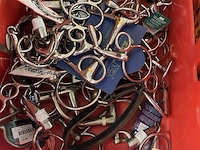 Pvc bak, inh. partij paardensport toebehoren - afbeelding 1 van  1