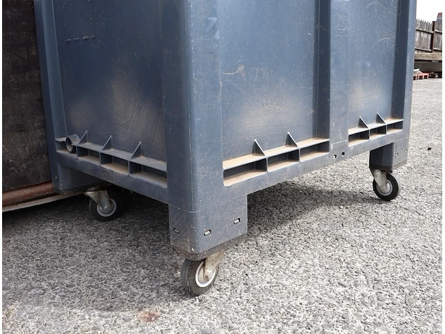 Pvc bakken op kar (x2) - afbeelding 3 van  5