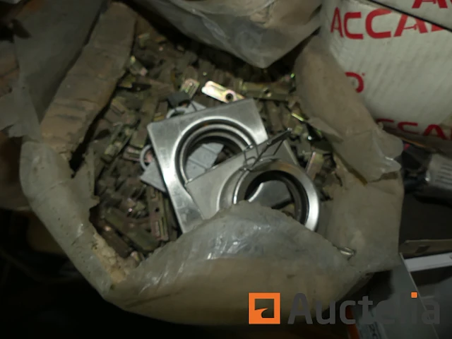 Pvc chassis hardware (grote hoeveelheid) - afbeelding 23 van  27