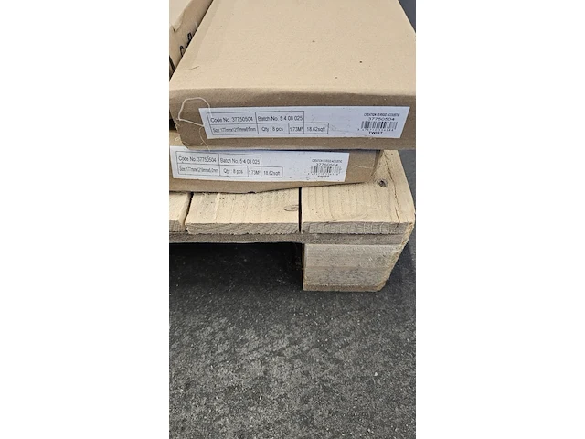 Pvc click geïntegreerd ondervloer 35m² - afbeelding 5 van  6