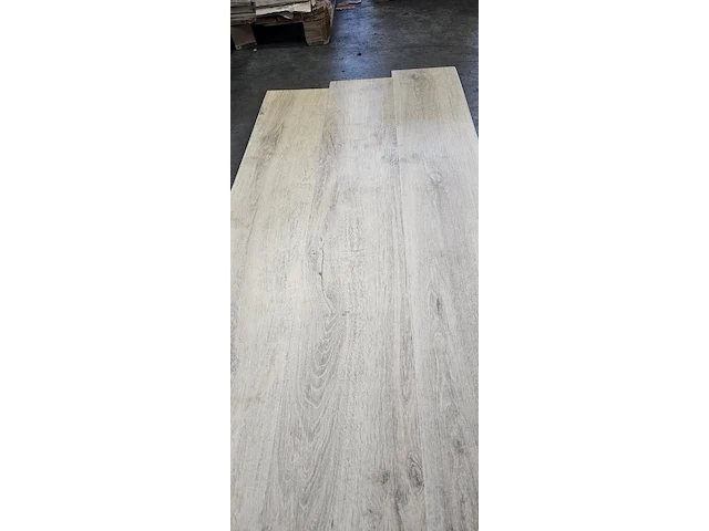 Pvc click geïntegreerd ondervloer 70m² - afbeelding 3 van  7