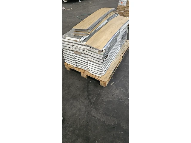 Pvc click vinyl 4,5mm lot 63m² - afbeelding 1 van  4