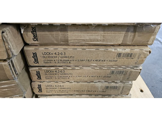 Pvc click vinyl 4,5mm lot 75,6m² - afbeelding 4 van  4