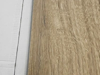 Pvc click vinyl 5,7 mm lot 28,5m² geïntegreerde ondervloer - afbeelding 2 van  4