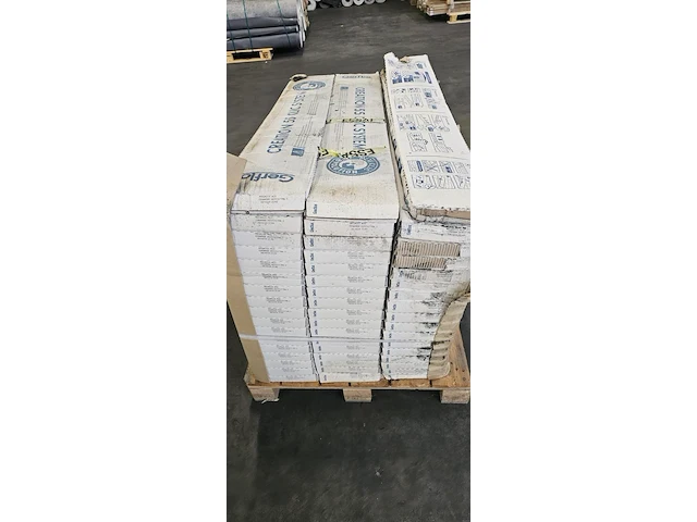 Pvc click vinyl 68m² - afbeelding 6 van  7