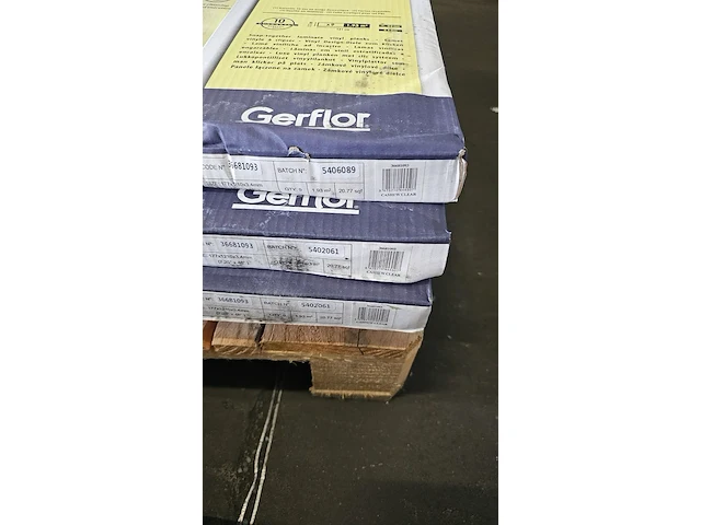 Pvc click vinyl 94m² - afbeelding 4 van  6