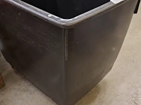 Pvc container op wielen - afbeelding 1 van  2