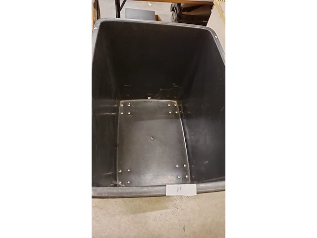 Pvc container op wielen - afbeelding 2 van  2