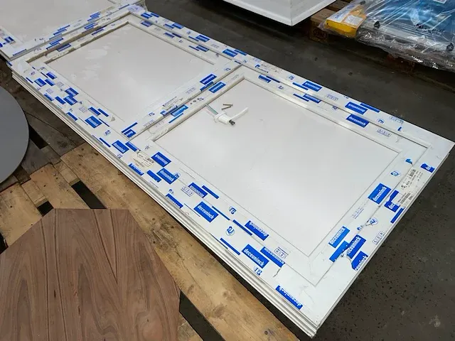 Pvc deur wit - afbeelding 1 van  3
