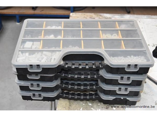 Pvc gereedschapskoffer en lot pvc koffers - afbeelding 2 van  2