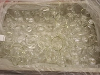 Pvc kist met tassen - afbeelding 2 van  2