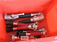 Pvc koffer met diverse bluspistolen - afbeelding 1 van  2