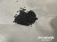 Pvc korrels - afbeelding 1 van  4