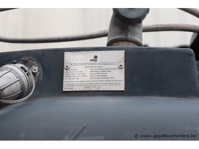 Pvc mazouttank atlas cap 5000ltr, vv verdeelstation - afbeelding 2 van  3