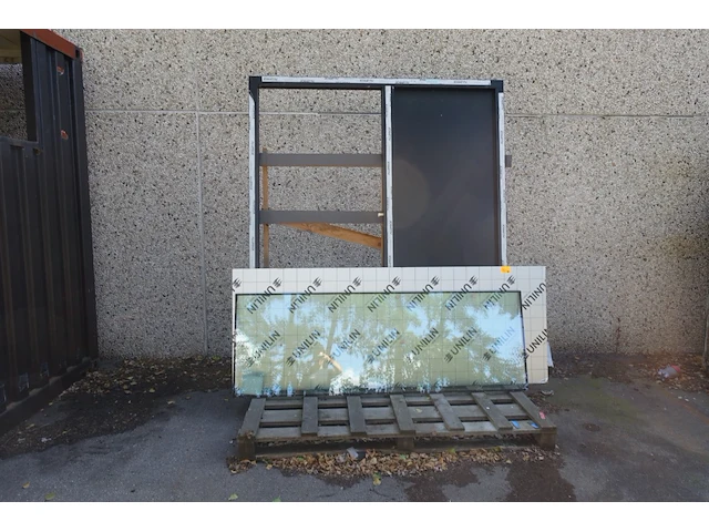 Pvc raamkader + raam - afbeelding 1 van  2