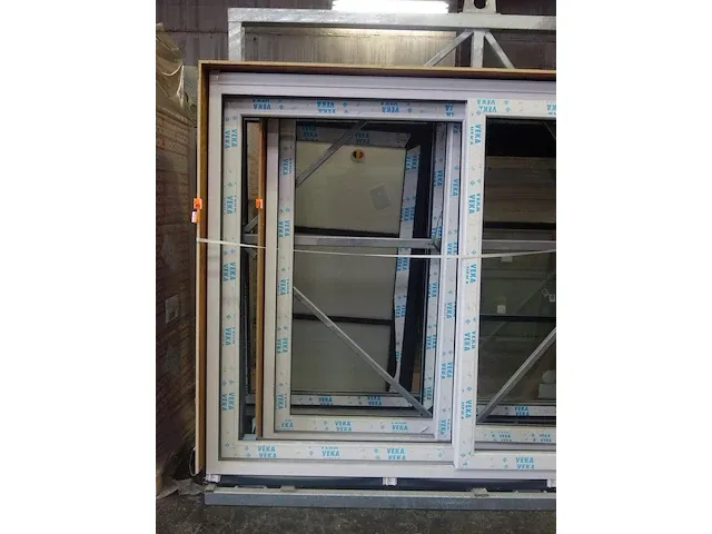 Pvc schuifraamkader + glas - afbeelding 3 van  4