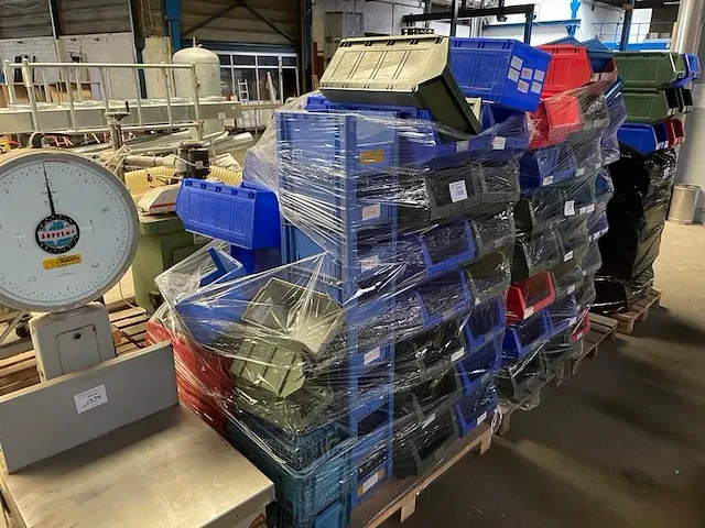 Pvc sorteercurvers - afbeelding 1 van  4