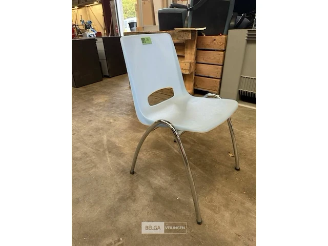 Pvc stapelstoelen (14x) - afbeelding 3 van  4