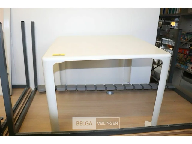 Pvc tafeltje - afbeelding 1 van  3