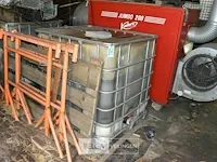 Pvc tank met ca. 700l mazout