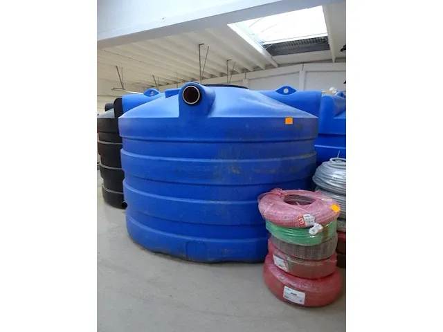 Pvc watertank - afbeelding 1 van  3