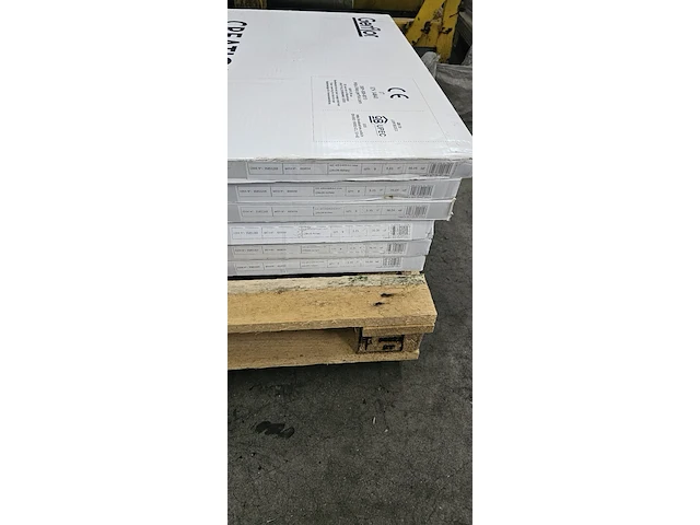 Pvc zelf te verlijmen 2,5mm lot 33,5m² - afbeelding 3 van  3