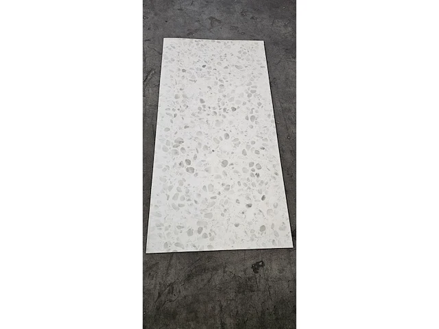 Pvc zelf te verlijmen 4mm lot 21m² - afbeelding 1 van  3
