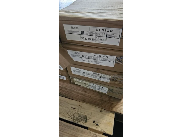 Pvc zelfklevend 120 m² - afbeelding 2 van  4
