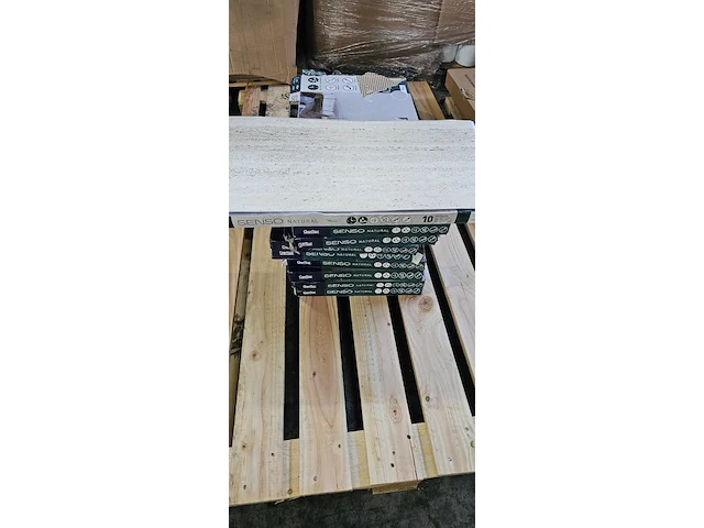 Pvc zelfklevend 18 m² - afbeelding 4 van  5