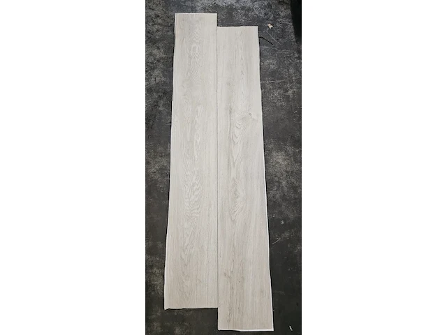 Pvc zelfklevend 39 m² - afbeelding 1 van  5