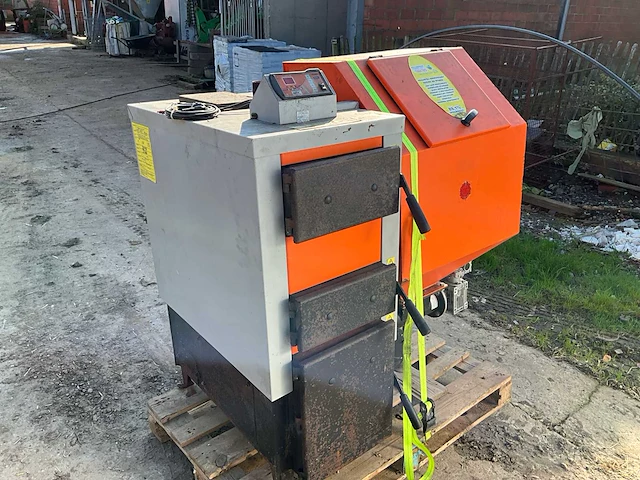 Pwtk verwarmingsinstallatie houtpellets 18kw - afbeelding 13 van  19