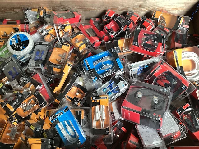 Q-link mix pallet kabels en connectors - afbeelding 1 van  5