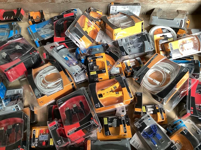 Q-link mix pallet kabels en connectors - afbeelding 1 van  5